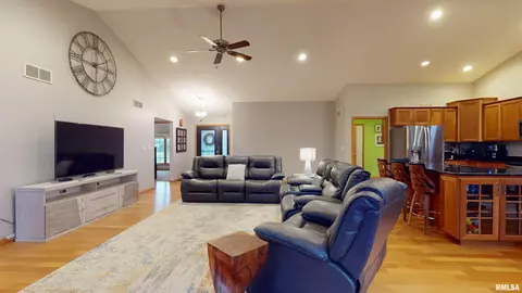 409 Bayside Dr, Germantown Hills, IL 61548 photo 12