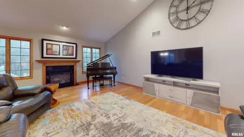 409 Bayside Dr, Germantown Hills, IL 61548 photo 10