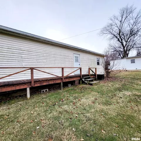 1015 E Birch St, Canton, IL 61520 photo 31
