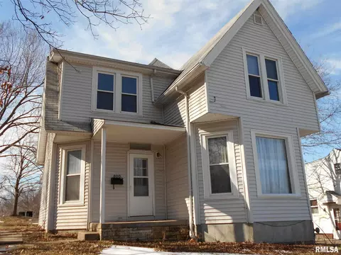 800 N Lafayette St, Macomb, IL 61455