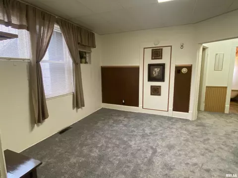 320 N Sherman Ave, Macomb, IL 61455 photo 23