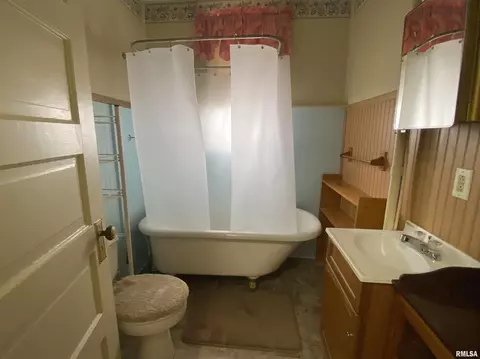 320 N Sherman Ave, Macomb, IL 61455 photo 28