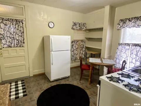 320 N Sherman Ave, Macomb, IL 61455 photo 35