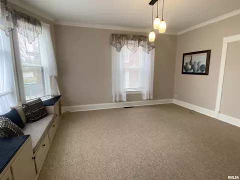 320 N Sherman Ave, Macomb, IL 61455 photo 10