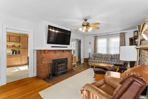 808 S Vennum St, Eureka, IL 61530 photo 10