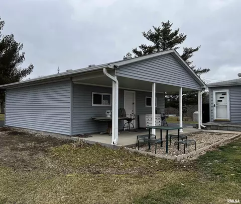 10 E Shaw Rd, Avon, IL 61415 photo 2