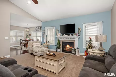 1203 Hampton Rd, Washington, IL 61571 photo 7