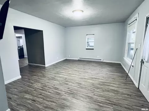 1340 E Pierce St, Macomb, IL 61455 photo 13