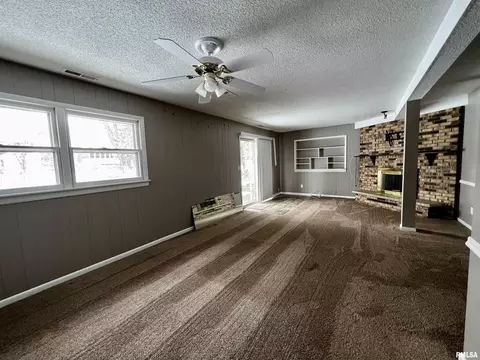 800 Meadow Dr, Macomb, IL 61455 photo 18