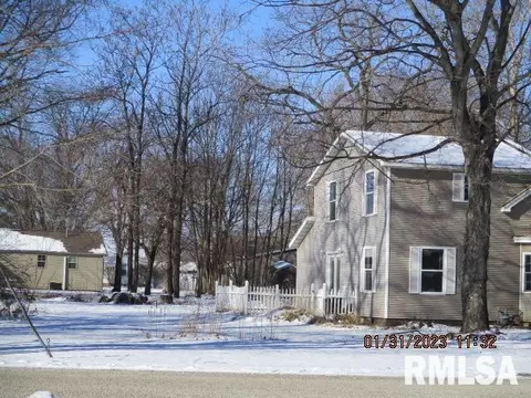 1127 Main St, Henry, IL 61537 photo 2