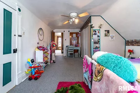 547 E Maple St, Canton, IL 61520 photo 19
