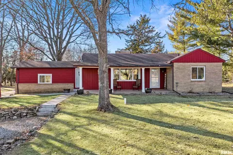 810 N Main St, Eureka, IL 61530 photo 36