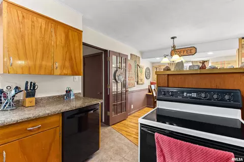 810 N Main St, Eureka, IL 61530 photo 19