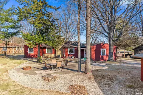 810 N Main St, Eureka, IL 61530 photo 32