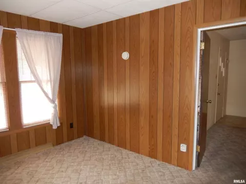 1208 E Carroll St, Macomb, IL 61455 photo 17