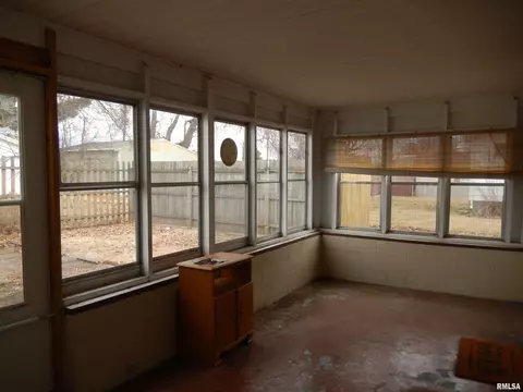 1208 E Carroll St, Macomb, IL 61455 photo 21