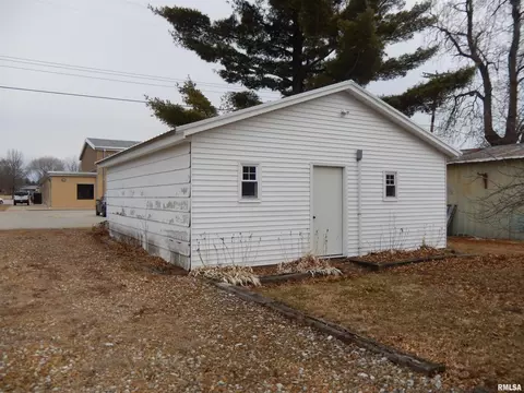 1208 E Carroll St, Macomb, IL 61455 photo 29