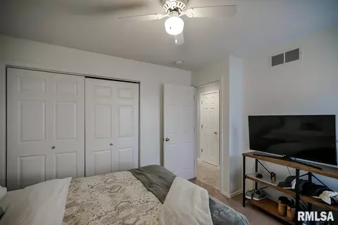 1402 Tralee Ln, Bloomington, IL 61704 photo 35