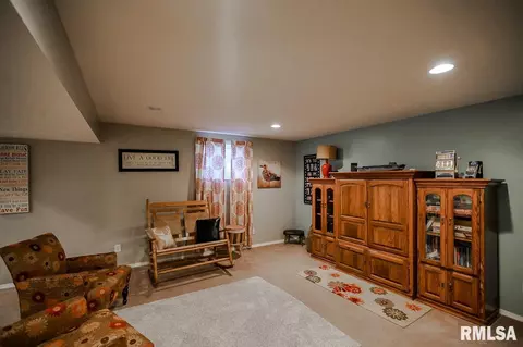 1402 Tralee Ln, Bloomington, IL 61704 photo 41