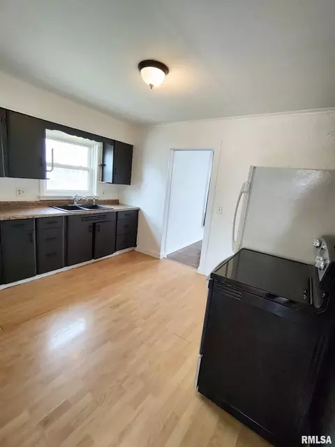 112 Van Buren St, Morton, IL 61550 photo 9