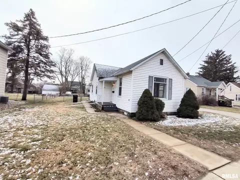 112 Van Buren St, Morton, IL 61550 photo 2