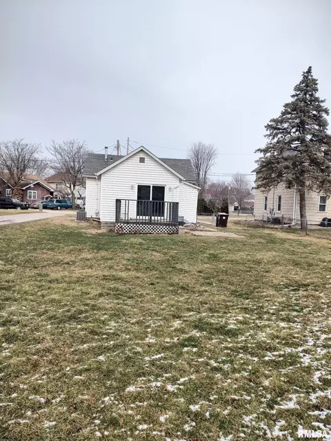 112 Van Buren St, Morton, IL 61550 photo 3