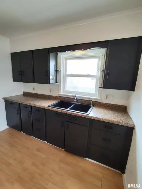 112 Van Buren St, Morton, IL 61550 photo 8