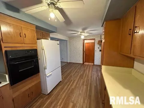 16250 E Cherokee Rd, Cuba, IL 61427 photo 10