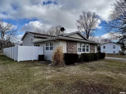 1154 Stacy Ln, Macomb, IL 61455 photo 31
