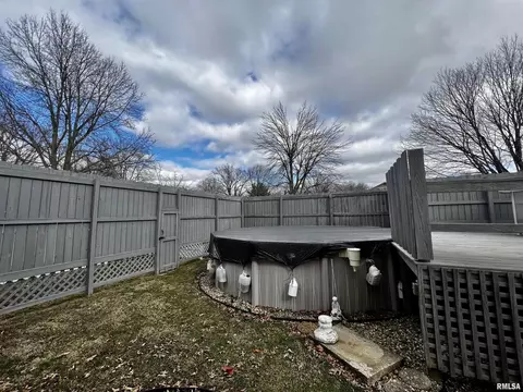 1154 Stacy Ln, Macomb, IL 61455 photo 28