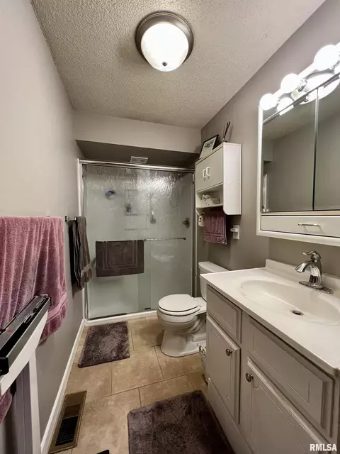 1154 Stacy Ln, Macomb, IL 61455 photo 20