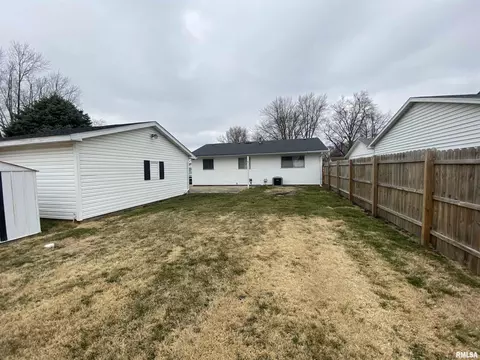 2304 Stokebridge Rd, Springfield, IL 62702 photo 18