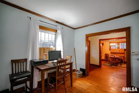 707 S Main St, Eureka, IL 61530 photo 7