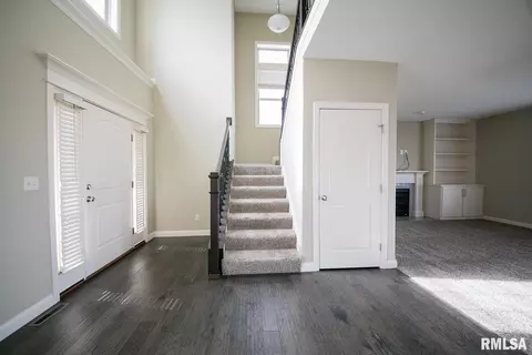 2919 W School St, Dunlap, IL 61525 photo 5
