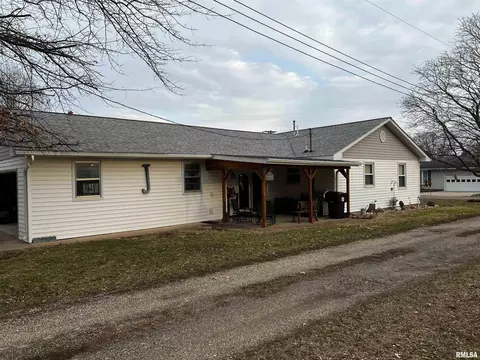 140 E Polk St, Cuba, IL 61427