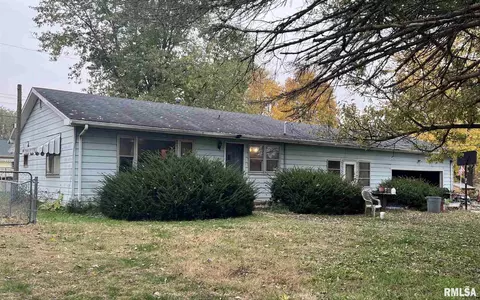 718 Park Lane Ln, Lacon, IL 61540