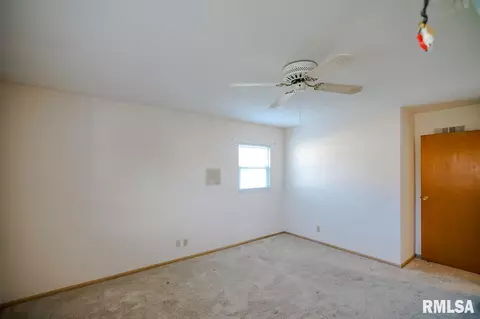 1067 E Monroe St, Morton, IL 61550 photo 25