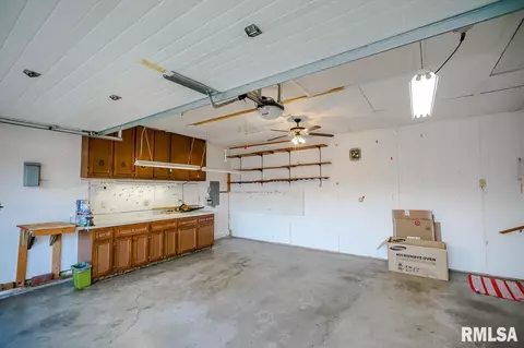 1067 E Monroe St, Morton, IL 61550 photo 44