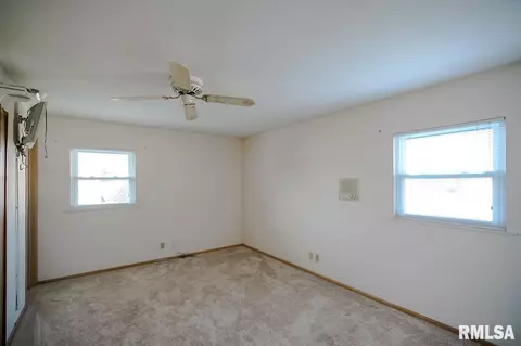 1067 E Monroe St, Morton, IL 61550 photo 22