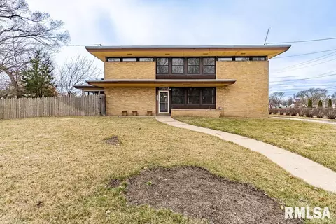 2822 W Heading Ave, Peoria, IL 61604