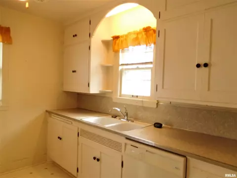 321 E Jackson St, Morton, IL 61550 photo 9
