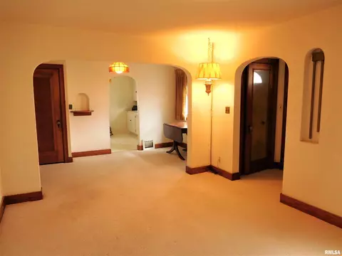 321 E Jackson St, Morton, IL 61550 photo 3