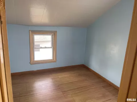 5498 S County Rd, Alpha, IL 61413 photo 17