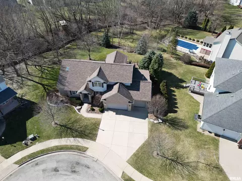 10603 N Strawn Ct, Peoria, IL 61615