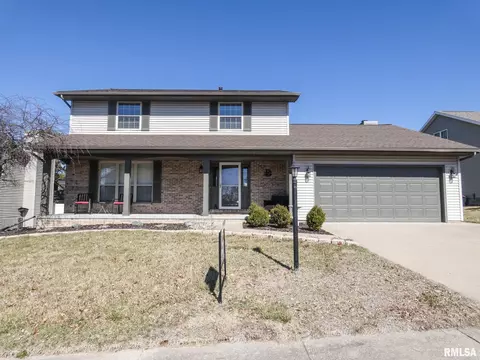 4101 W Rustic Hollow Dr, Peoria, IL 61615