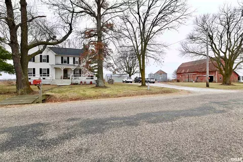 17928 W Higgs Rd, Trivoli, IL 61569