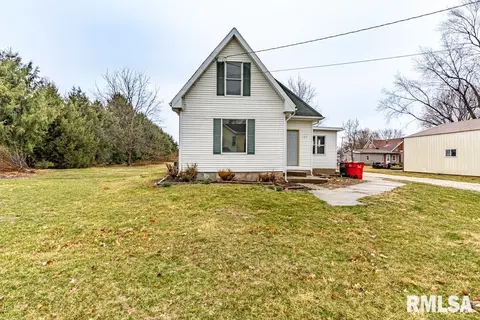 107 E Fulton St, Yates City, IL 61572