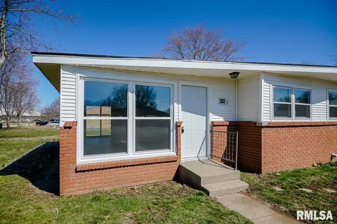 105 E Glendale St, Manito, IL 61546 photo 4