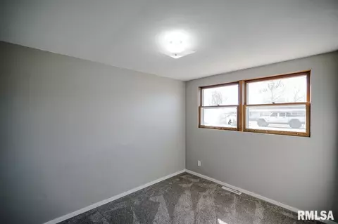 105 E Glendale St, Manito, IL 61546 photo 31