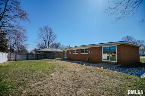 105 E Glendale St, Manito, IL 61546 photo 38